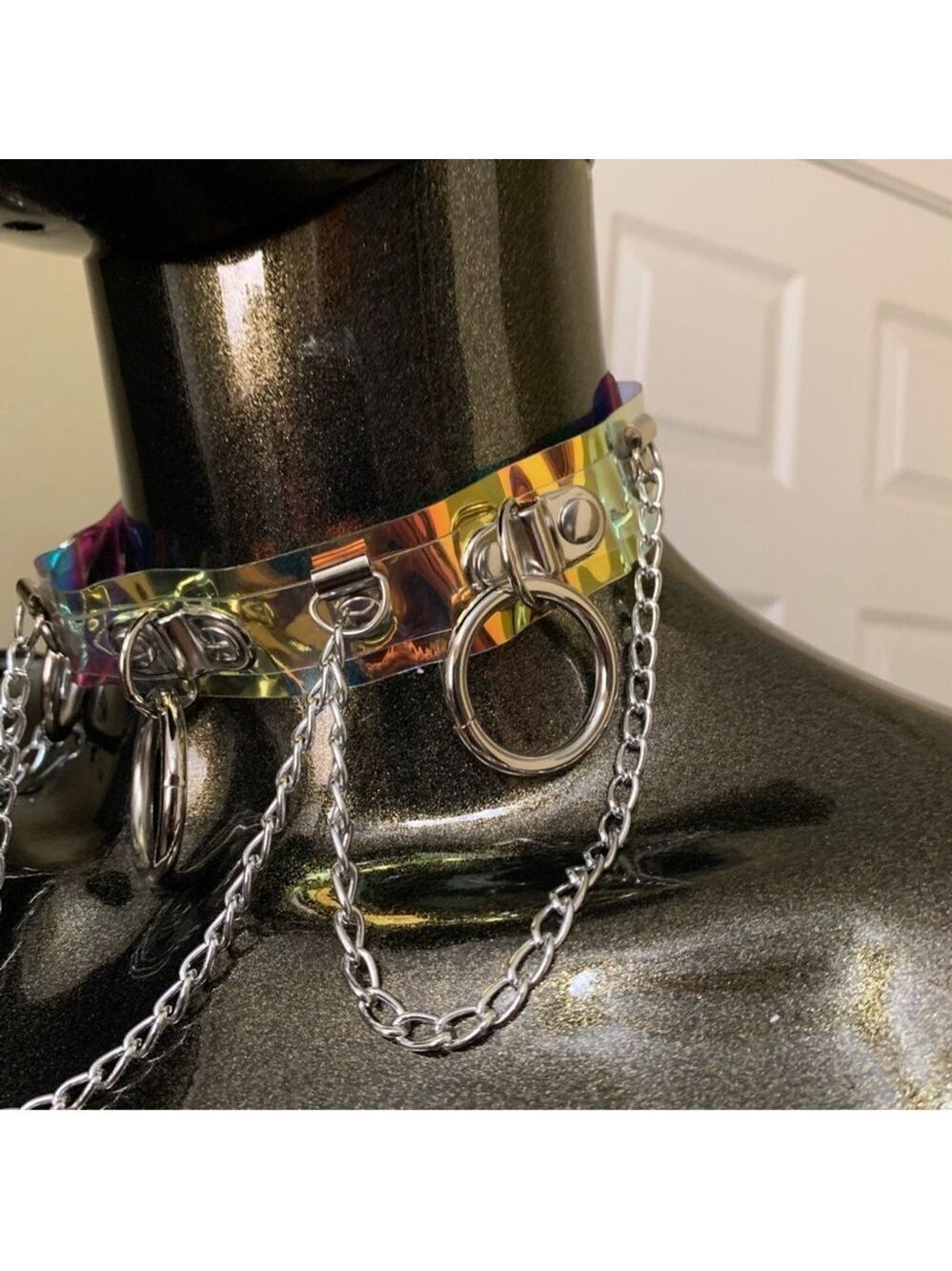 Hot Topic Silver Holographic Chain O-Ring Choker Necklace One Size - Picture 8 of 15